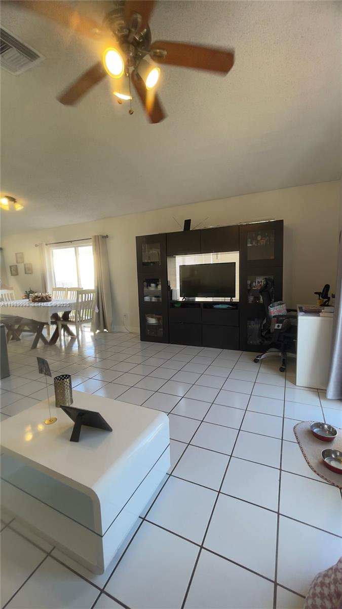 WEITZER SERENA LAKES WEST - Residential