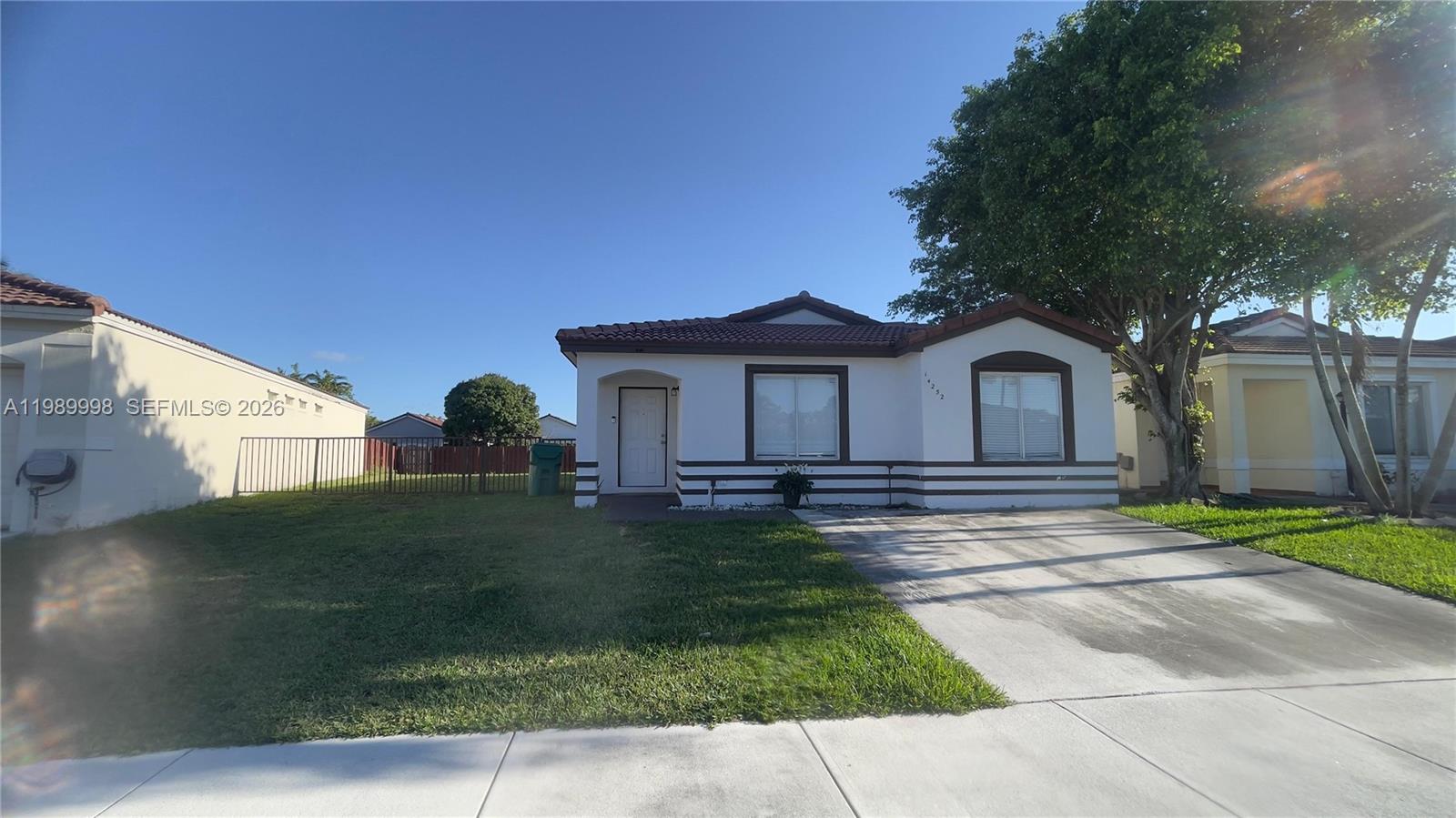 WEITZER SERENA LAKES WEST - Residential