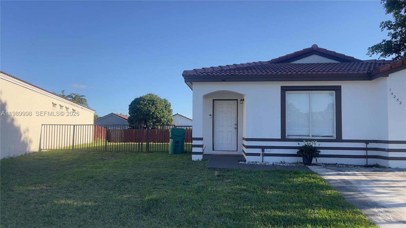 WEITZER SERENA LAKES WEST - Residential