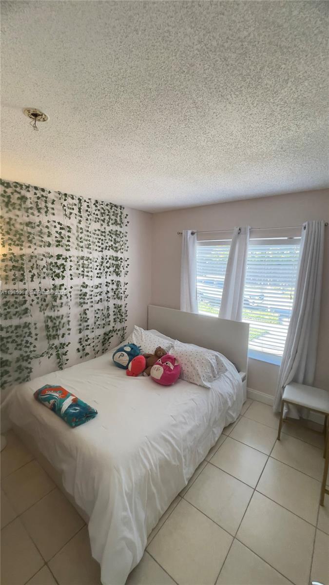 WEITZER SERENA LAKES WEST - Residential