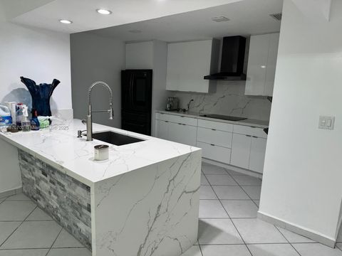 14223 SW 92nd St Miami FL 33186