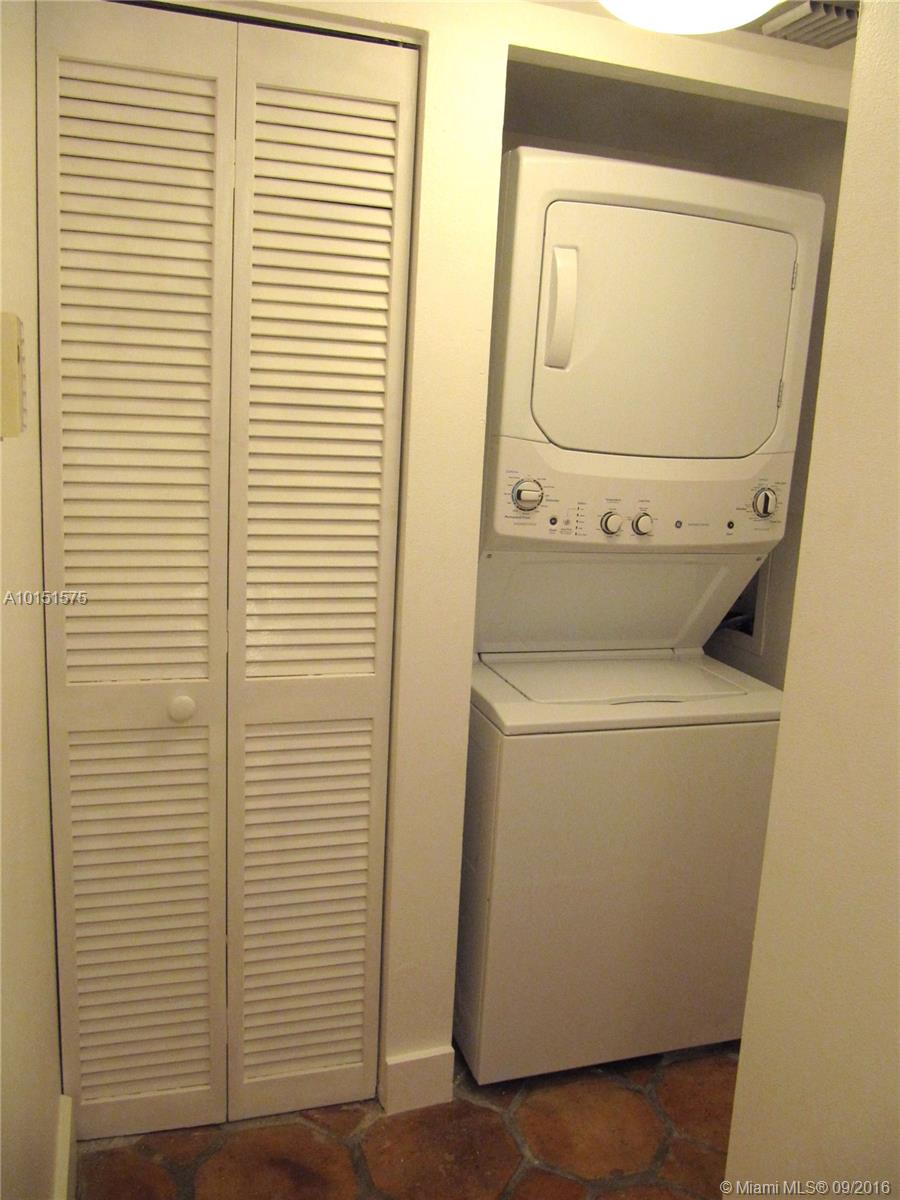 Galeria Condo - Residential Lease