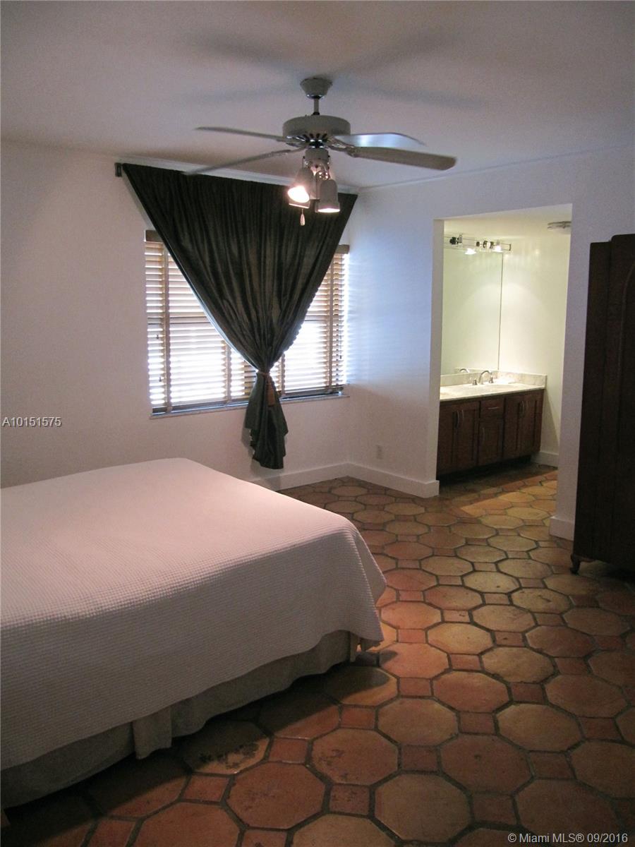 Galeria Condo - Residential Lease