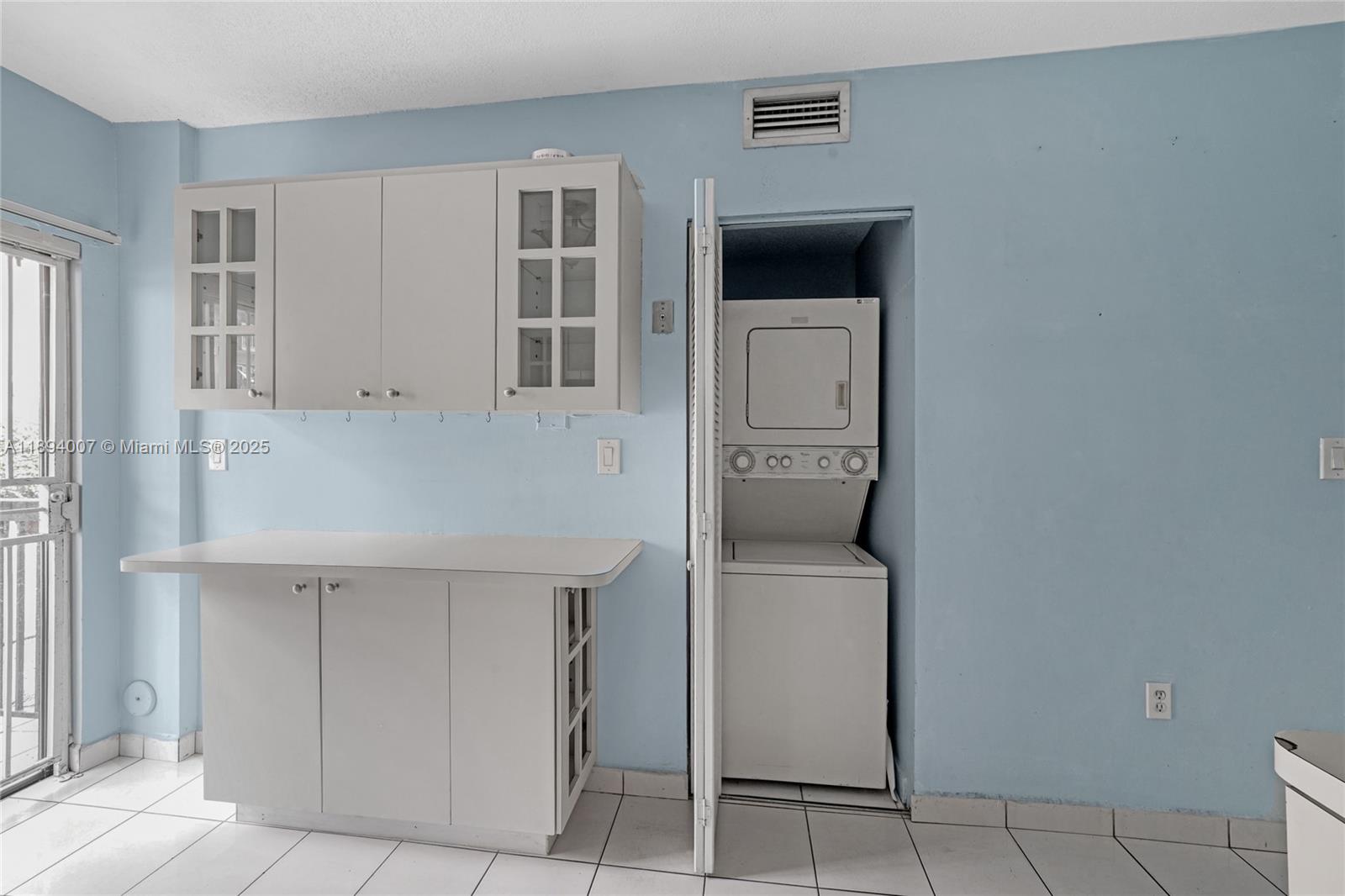 ALAMEDA TOWER 5 CONDO - Residential Lease