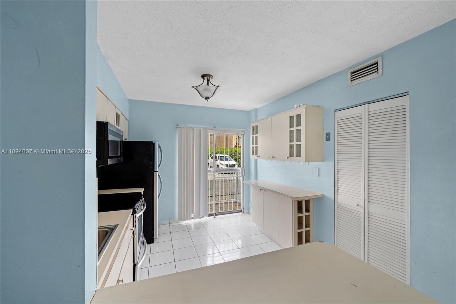 ALAMEDA TOWER 5 CONDO - Residential Lease