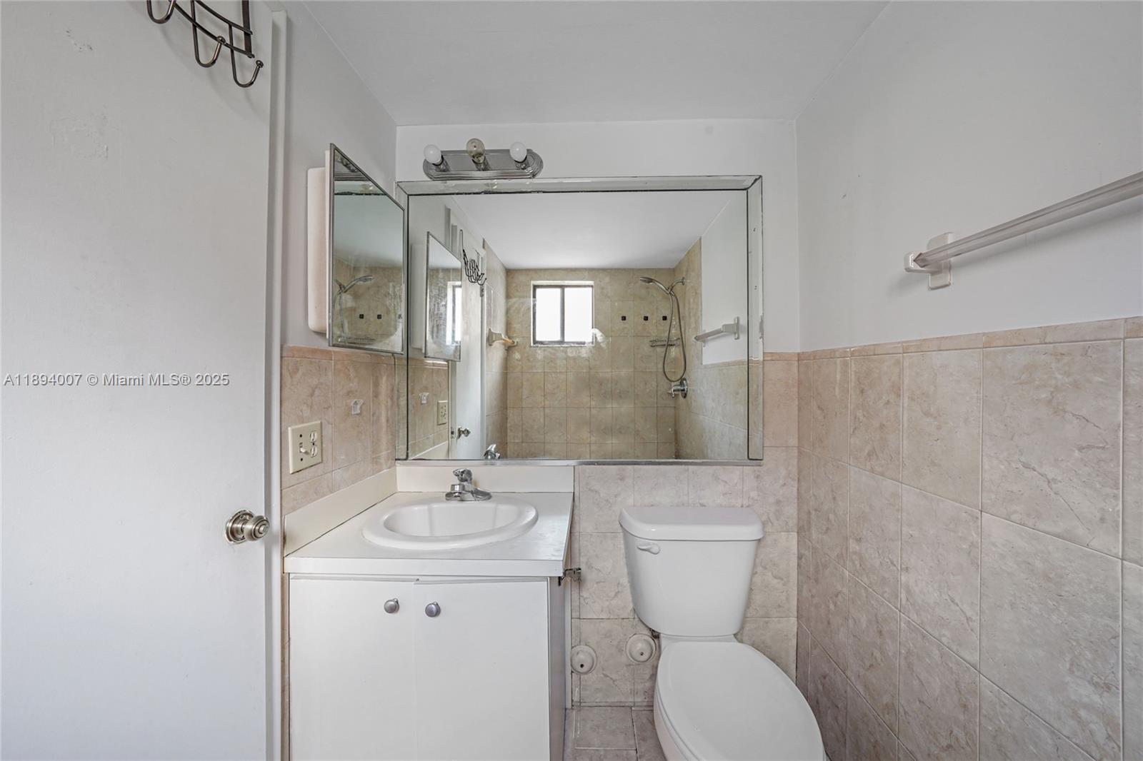ALAMEDA TOWER 5 CONDO - Residential Lease