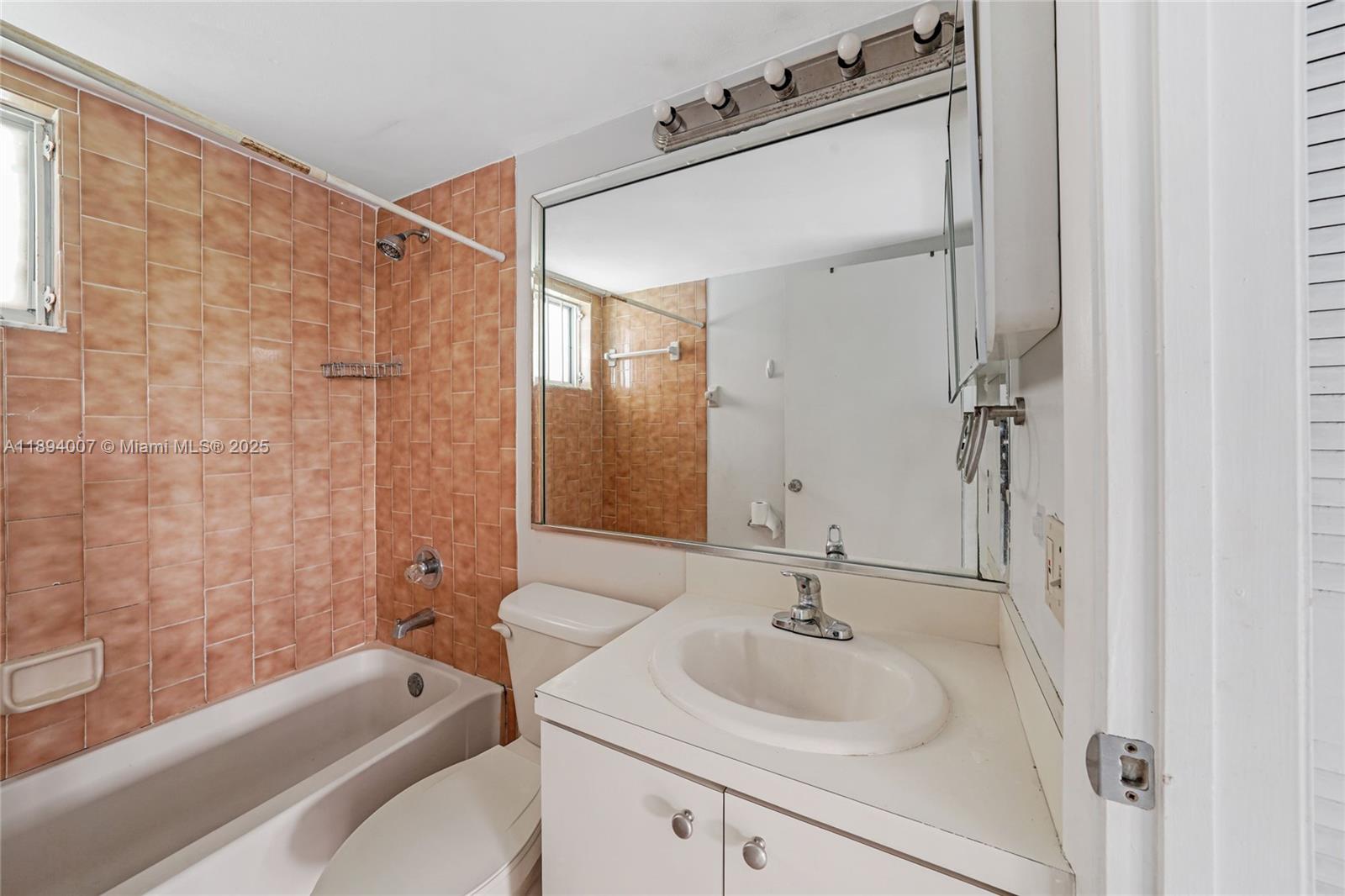 ALAMEDA TOWER 5 CONDO - Residential Lease