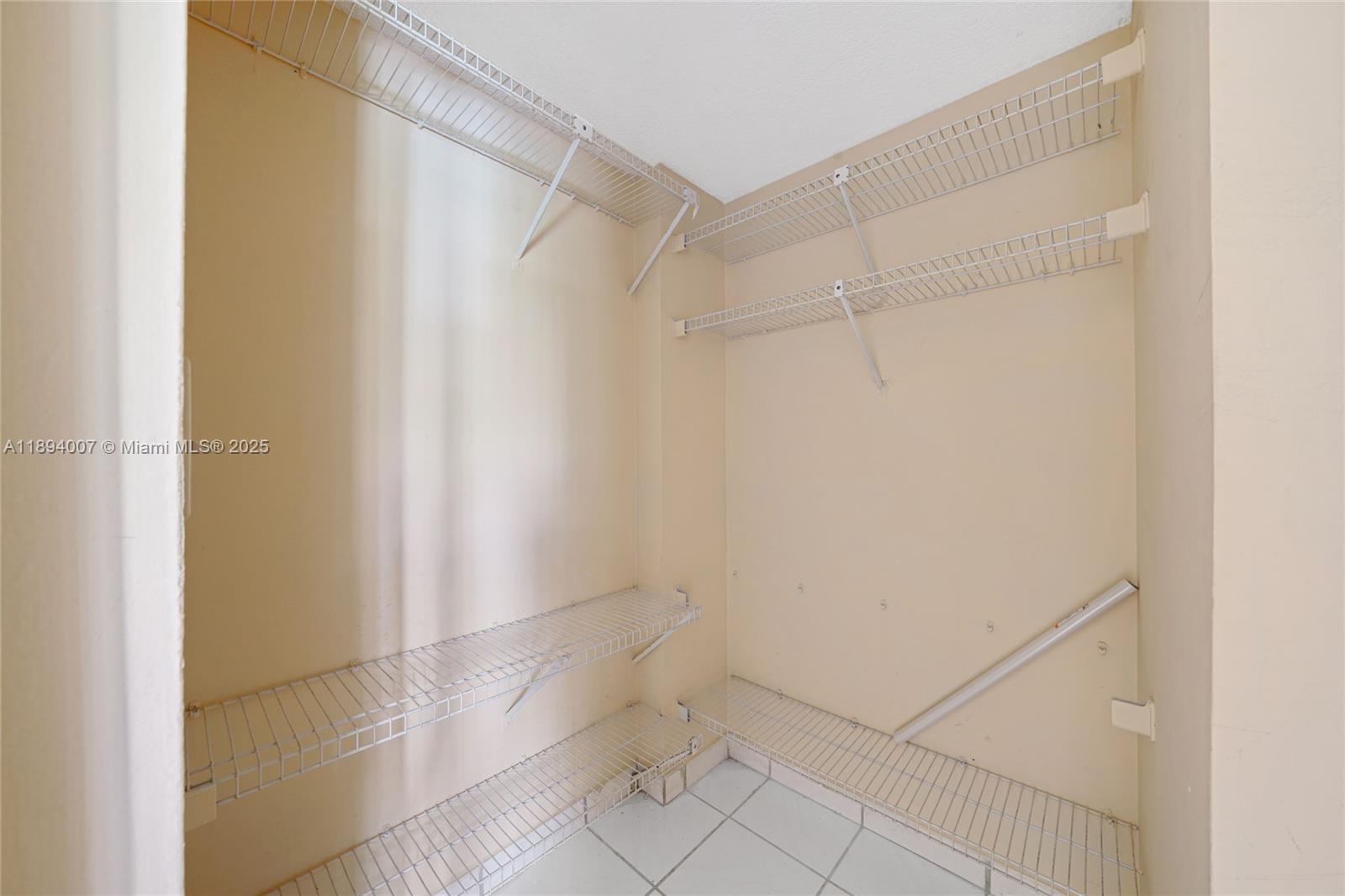 ALAMEDA TOWER 5 CONDO - Residential Lease