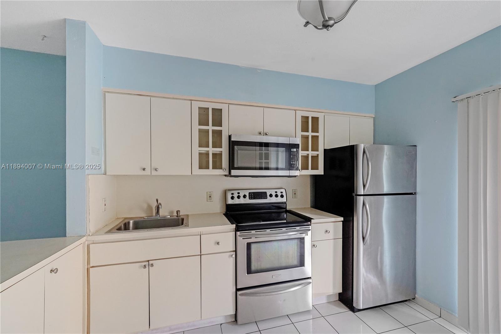 ALAMEDA TOWER 5 CONDO - Residential Lease