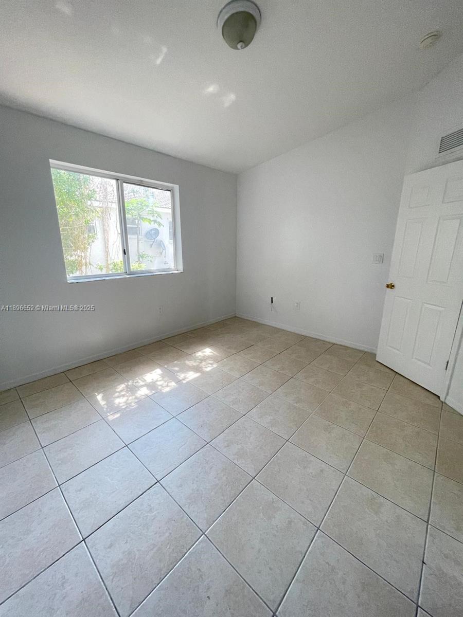VENETIA GARDENS SOUTH CON - Residential
