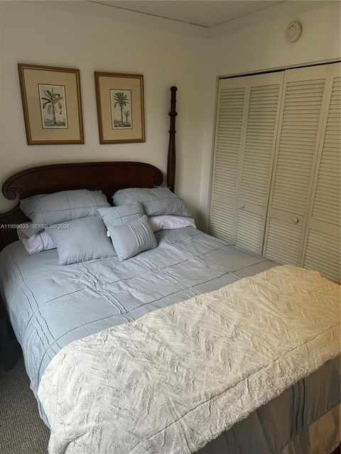 2951 S Bayshore Dr 417 Miami FL 33133