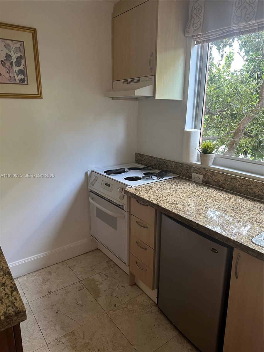 2951 S Bayshore Dr 417