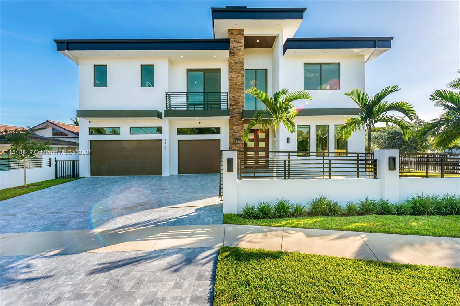 CORAL KEY VILLAS 2ND SEC - Residential