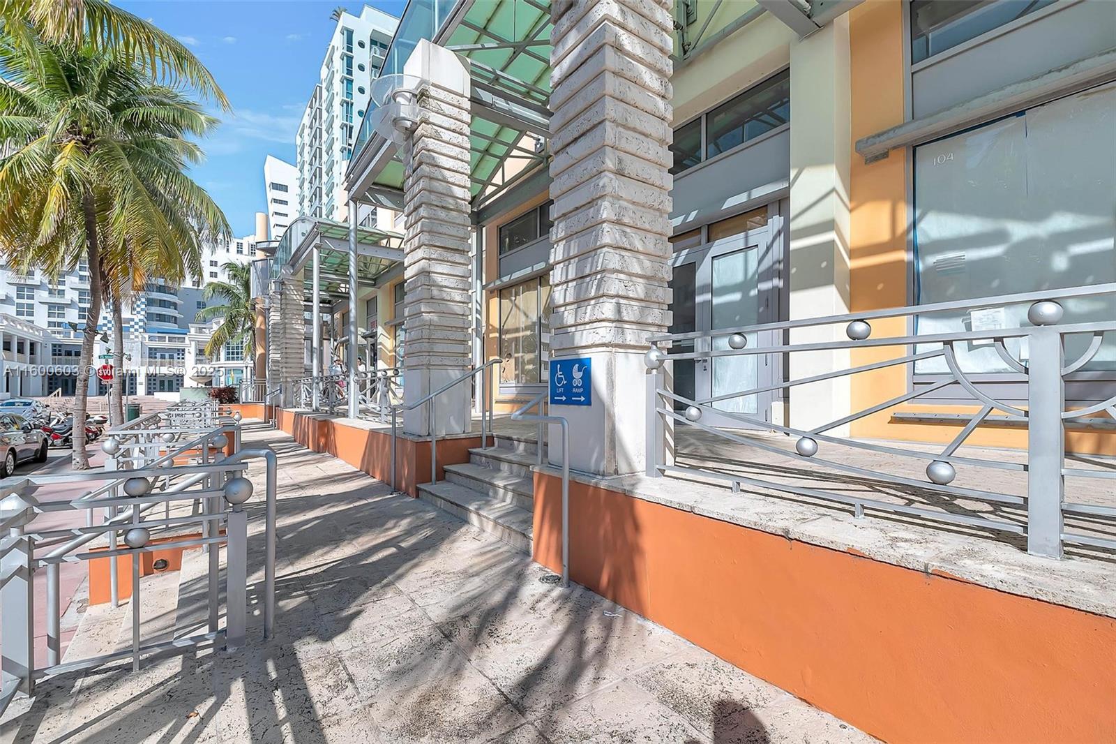 1451 Ocean Dr CU-104