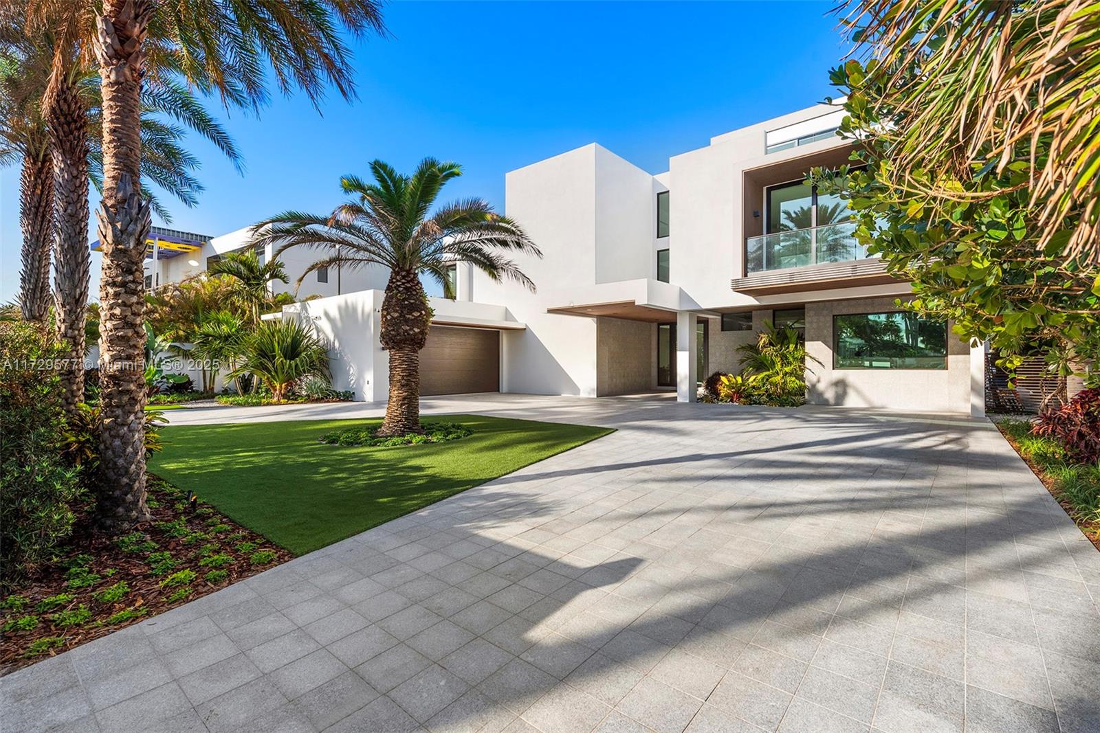 128 Ocean Blvd