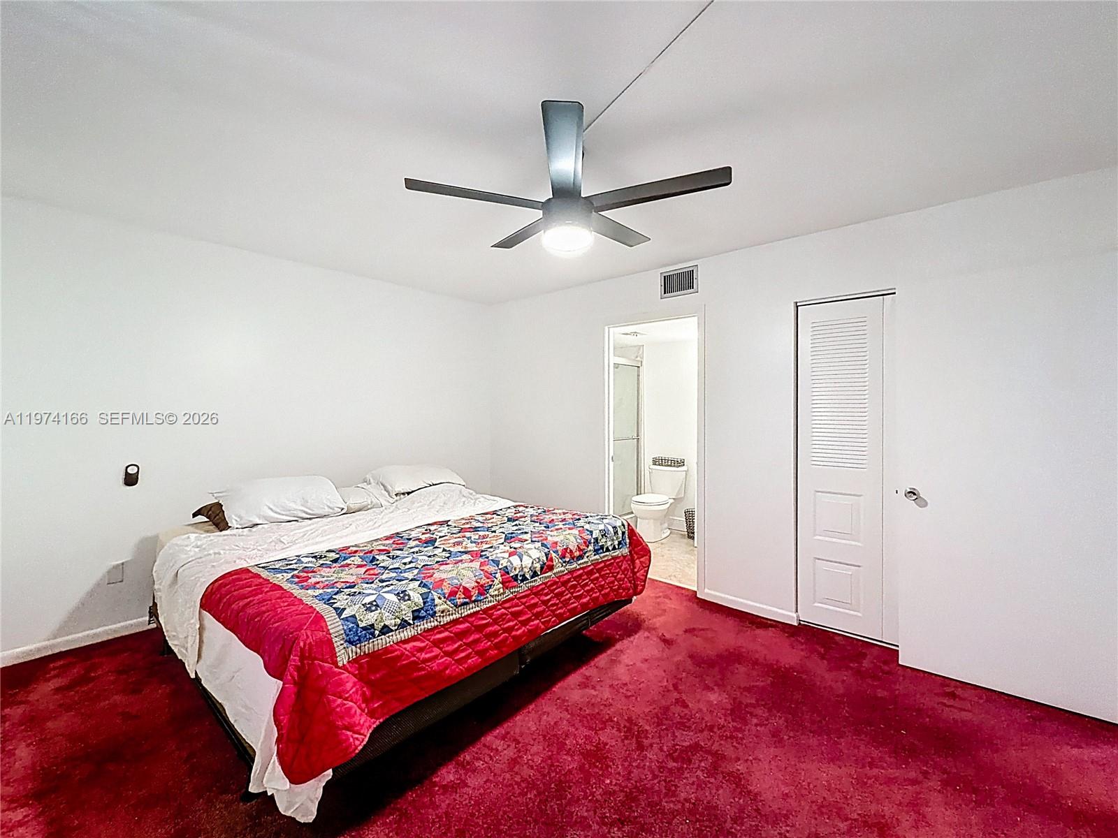 32 OF PALM SPRINGS 3 COND - Residential