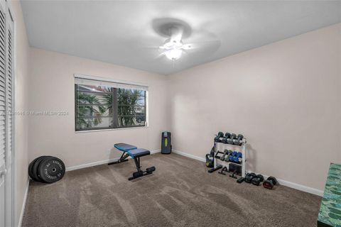 Single Family Residence in Hollywood FL 315 31st Ct 30.jpg