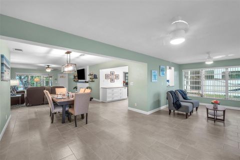 Single Family Residence in Hollywood FL 315 31st Ct 12.jpg