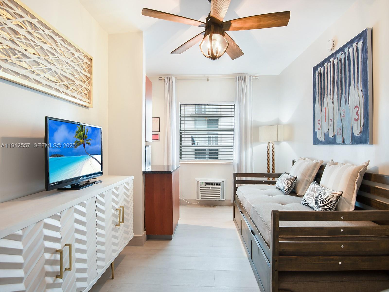 OCEAN WALK ON SOUTH BEACH - Residential