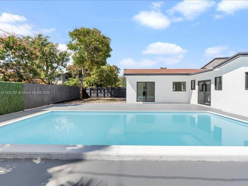 HIGHLAND MANOR SEC 5 - Residential