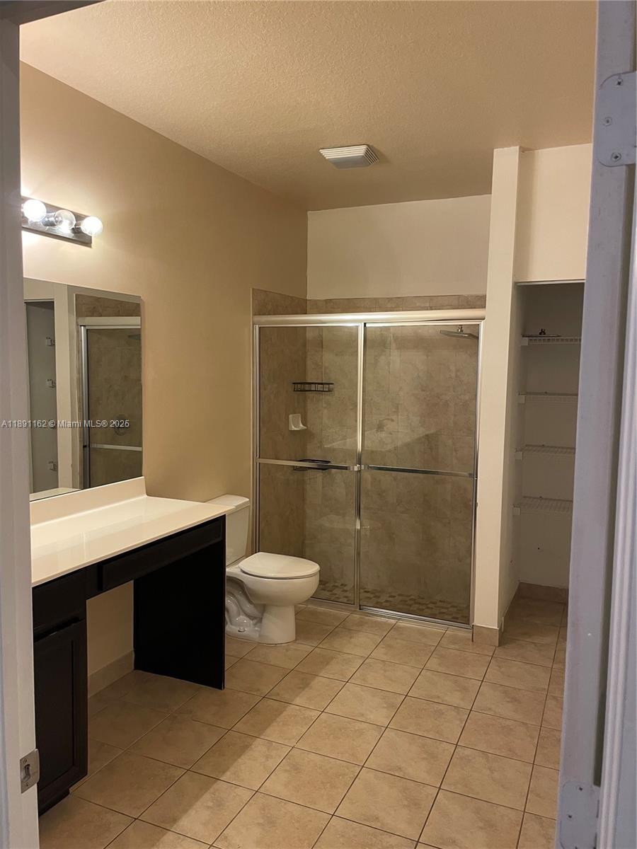 ANTIGUA AT OASIS - Residential Lease