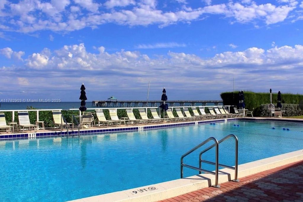 Photo of 333 NE 21st Ave #608, Deerfield Beach, FL 33441 (MLS # A11782903)