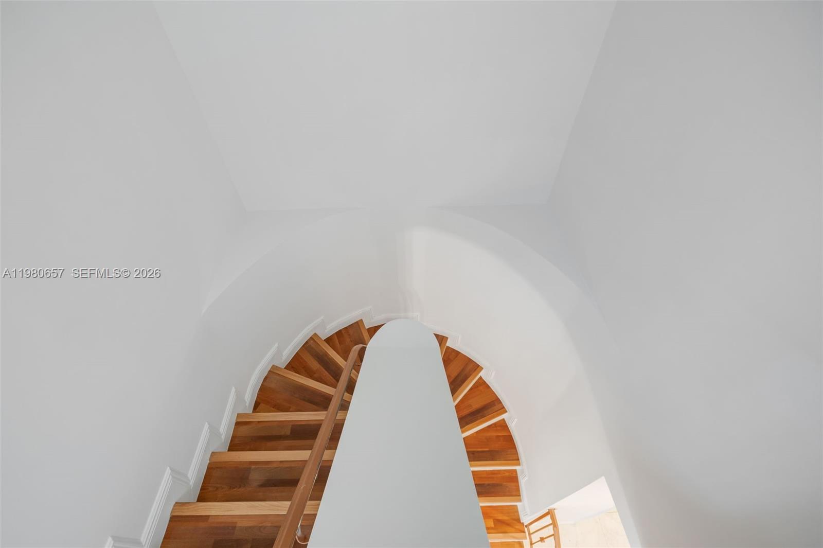 AVENTURA BAY TOWNHOMES CO - Residential