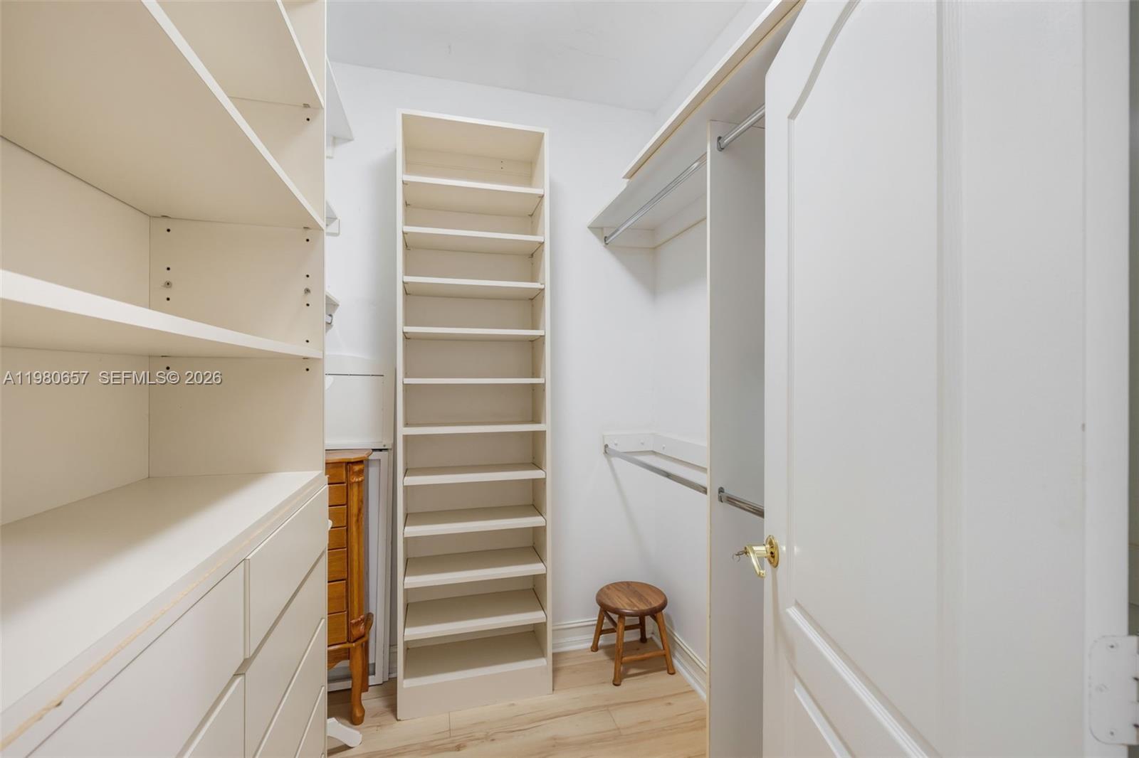 AVENTURA BAY TOWNHOMES CO - Residential