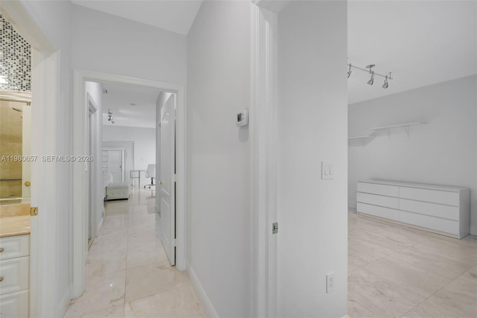 AVENTURA BAY TOWNHOMES CO - Residential