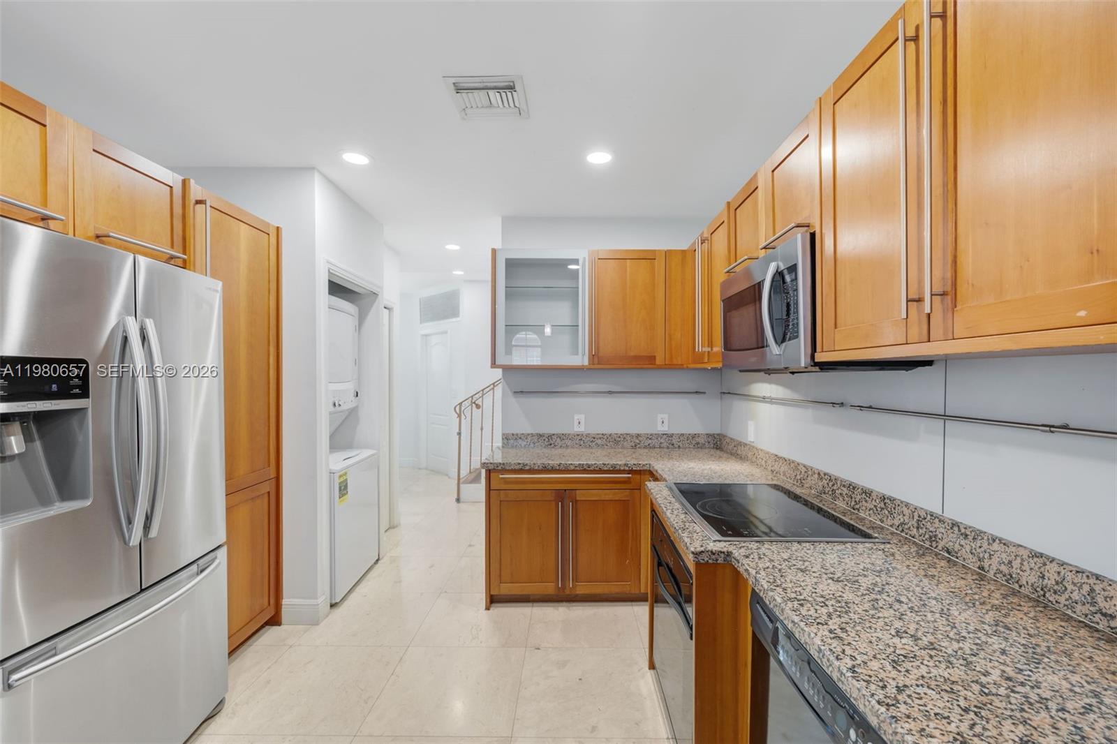 AVENTURA BAY TOWNHOMES CO - Residential