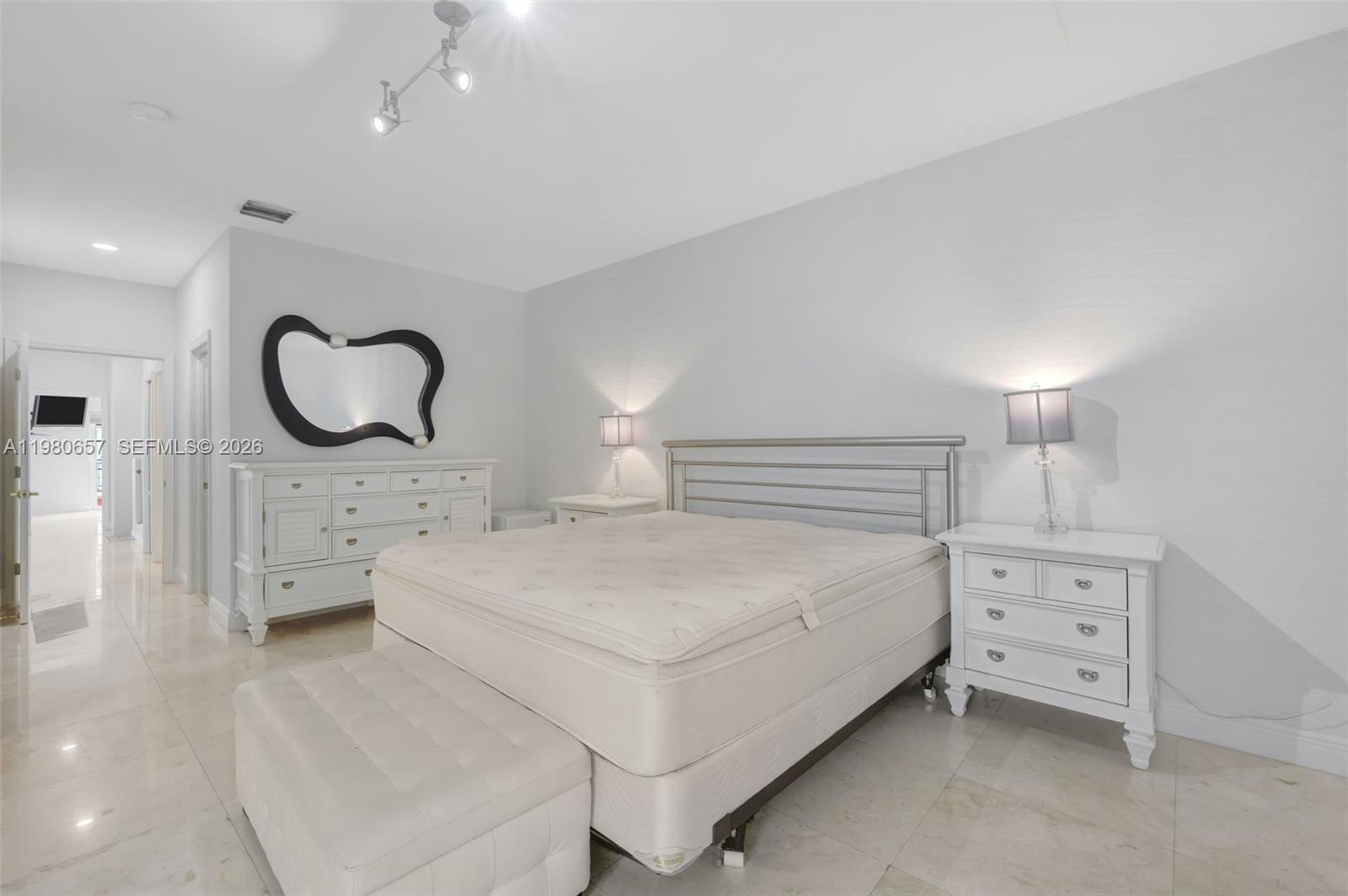 AVENTURA BAY TOWNHOMES CO - Residential