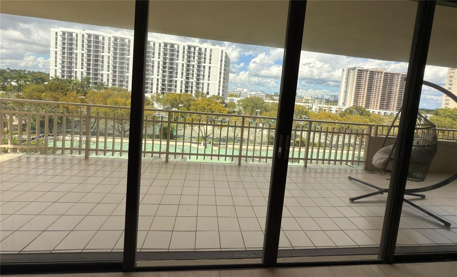 11113 Biscayne Blvd 552