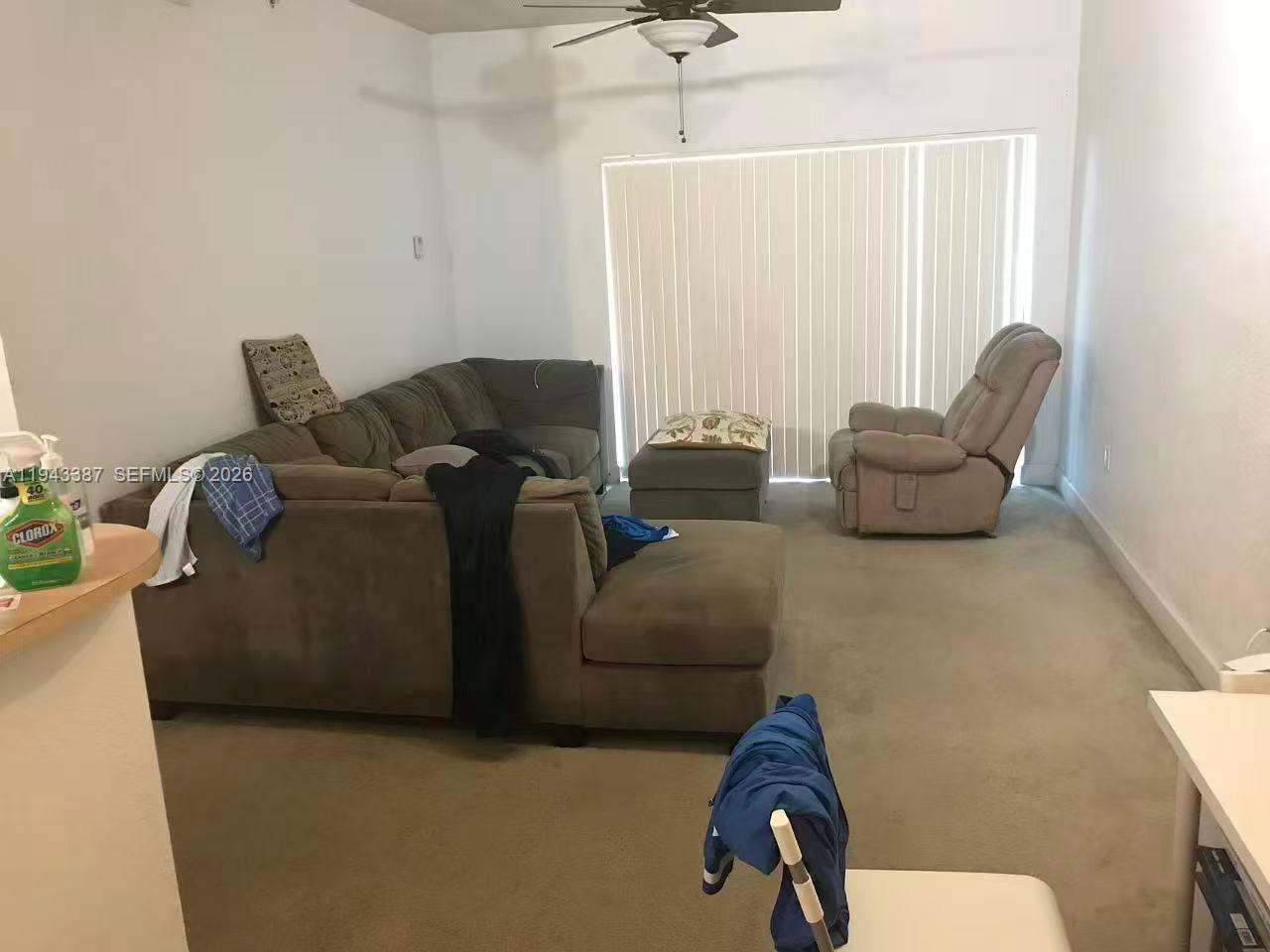 VALENCIA CONDO - Residential