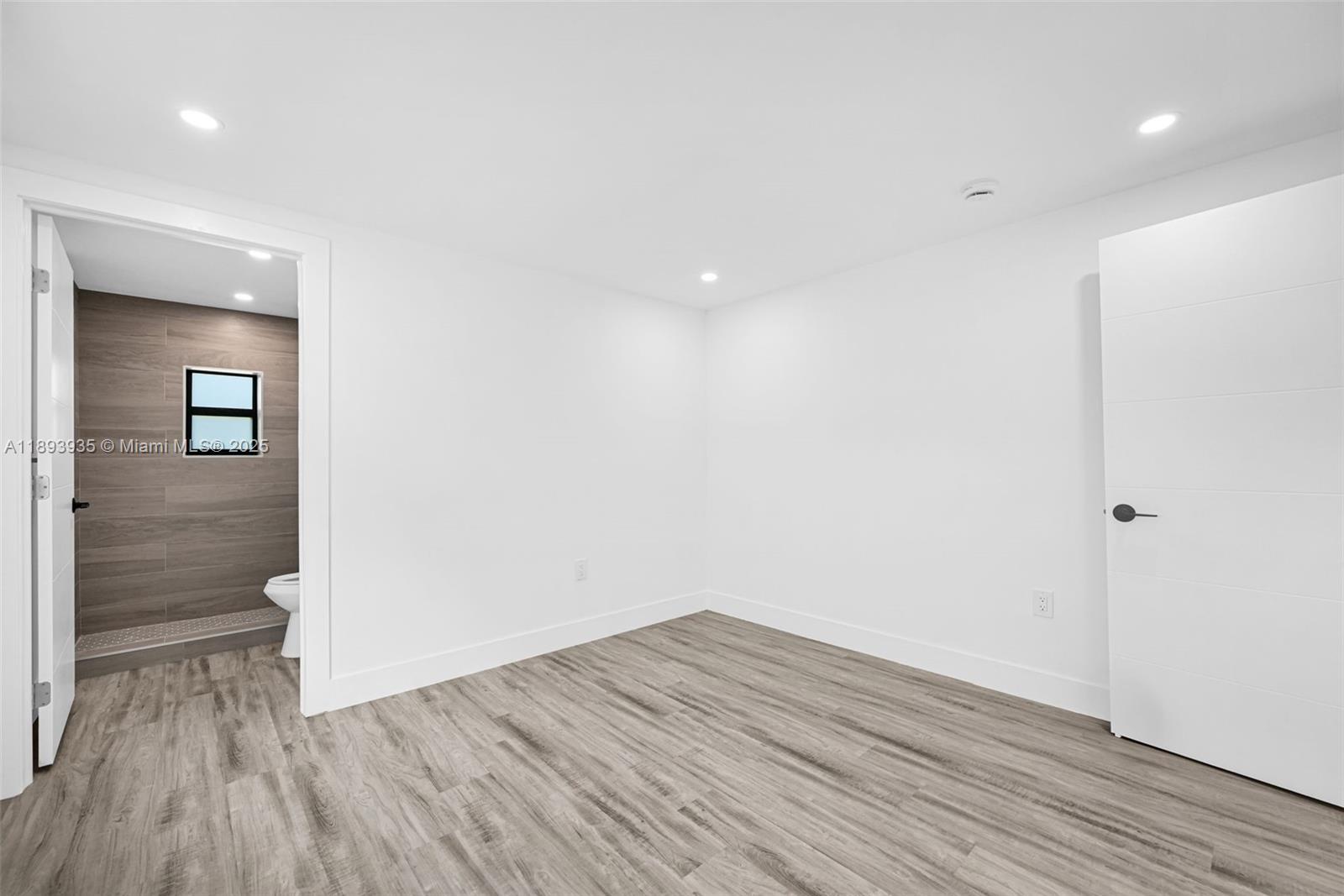 WEST LITTLE RIVER - Residential