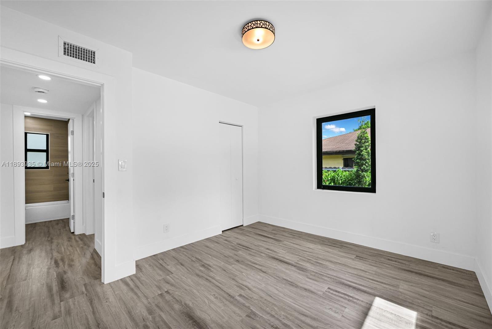 WEST LITTLE RIVER - Residential
