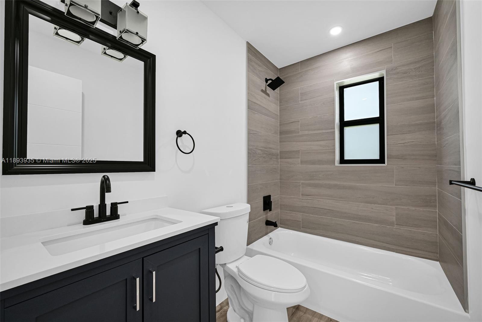 WEST LITTLE RIVER - Residential