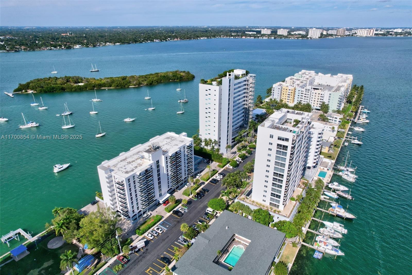 THE ISLANDER CLUB CONDO - Residential Lease