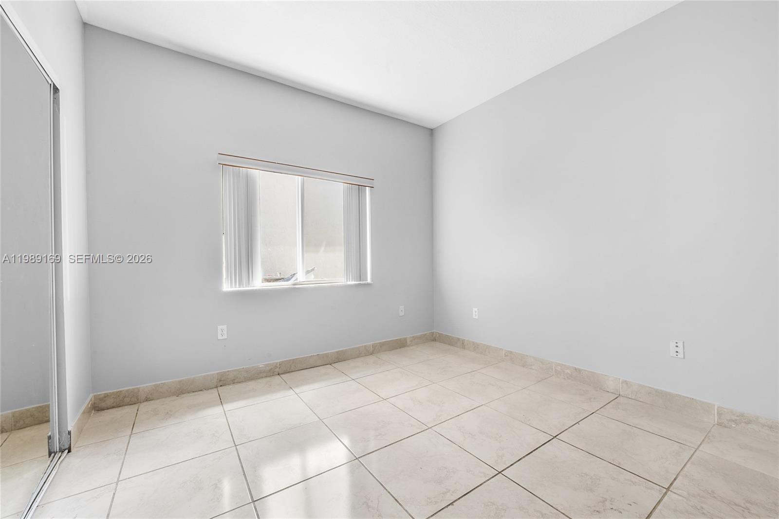 SILVER PALM HOMES - Residential Lease