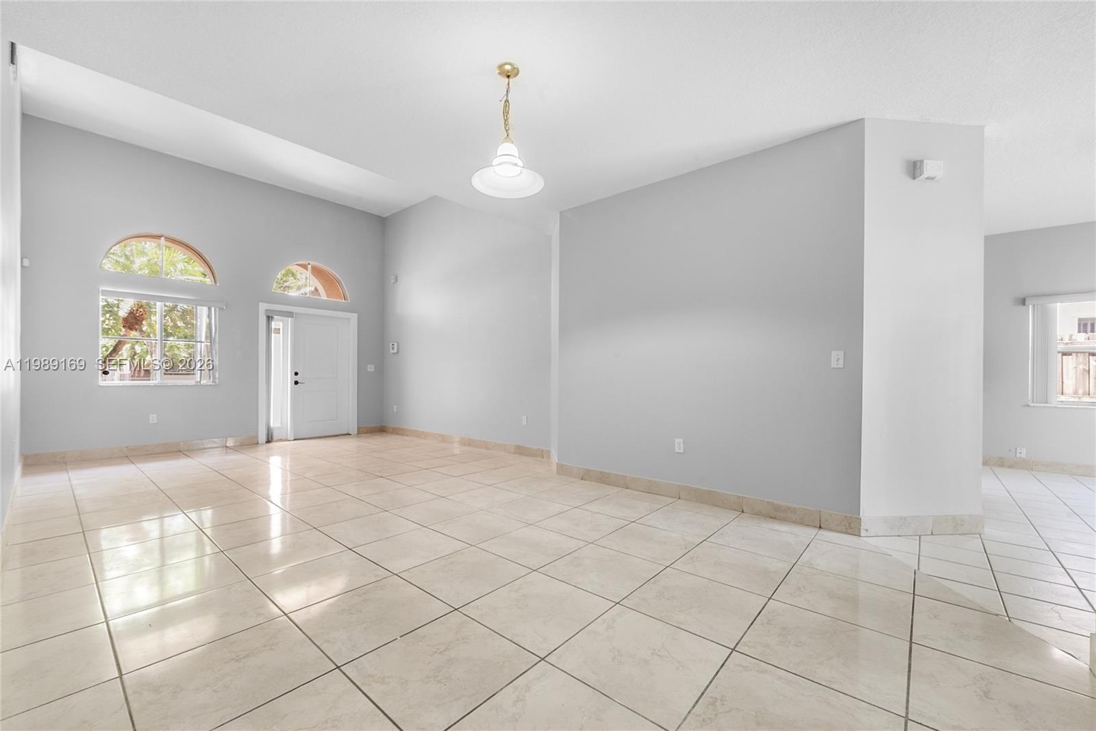 SILVER PALM HOMES - Residential Lease