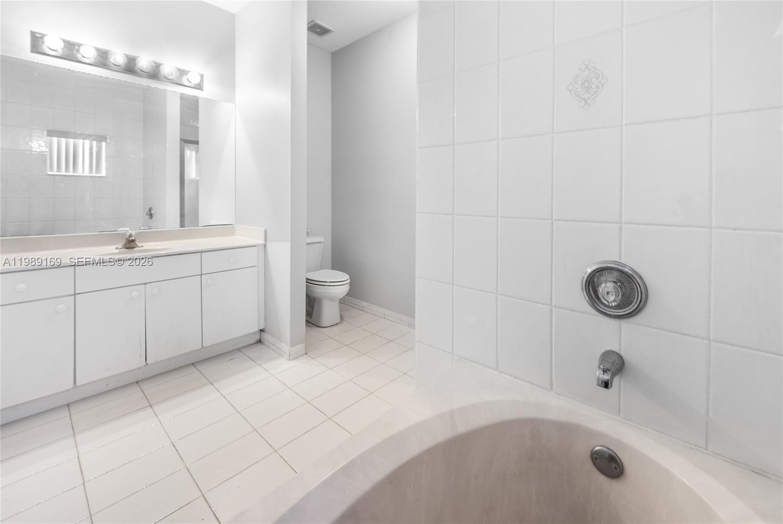 SILVER PALM HOMES - Residential Lease