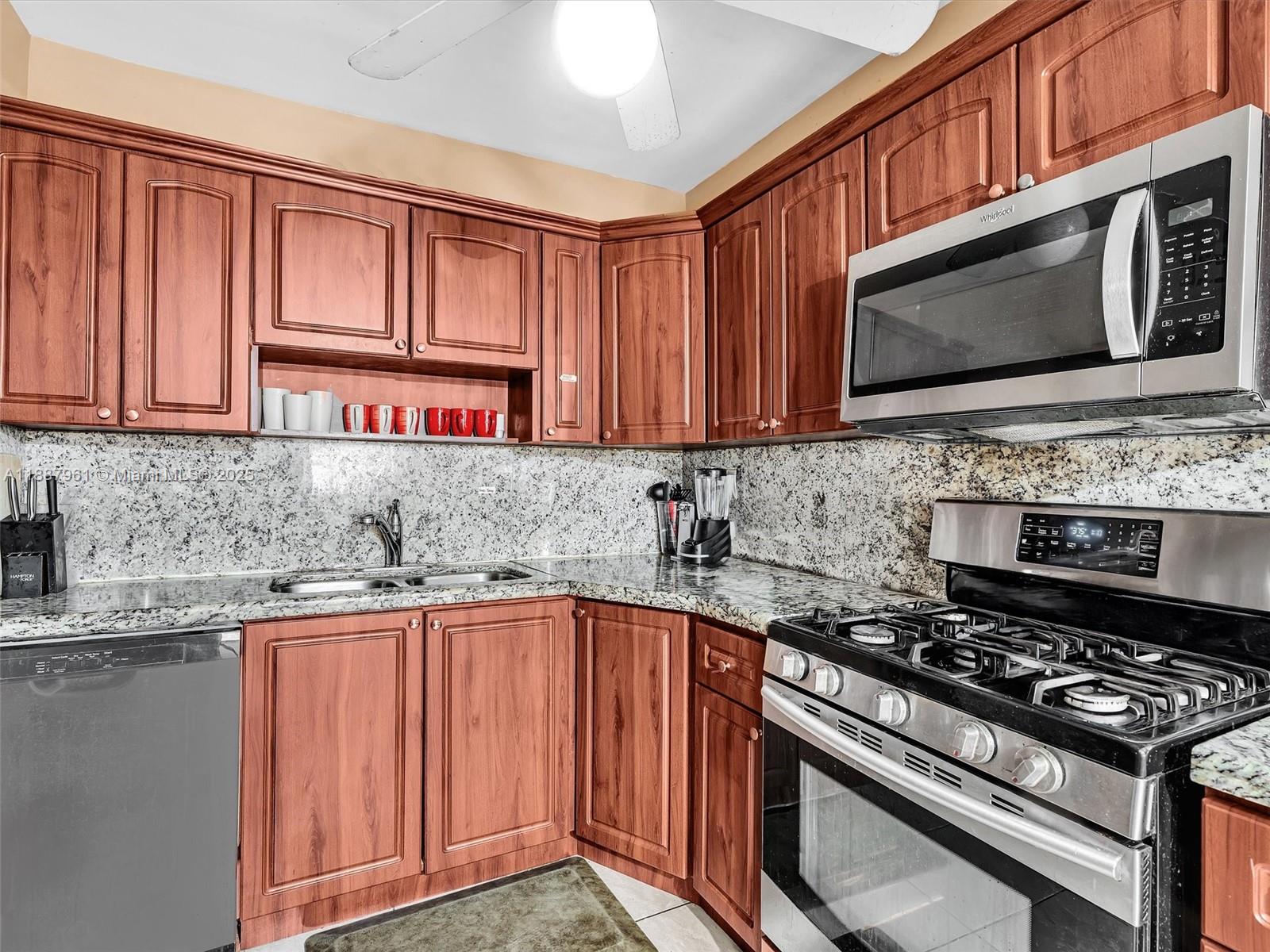 BAY VISTA PARK AMD PL - Residential