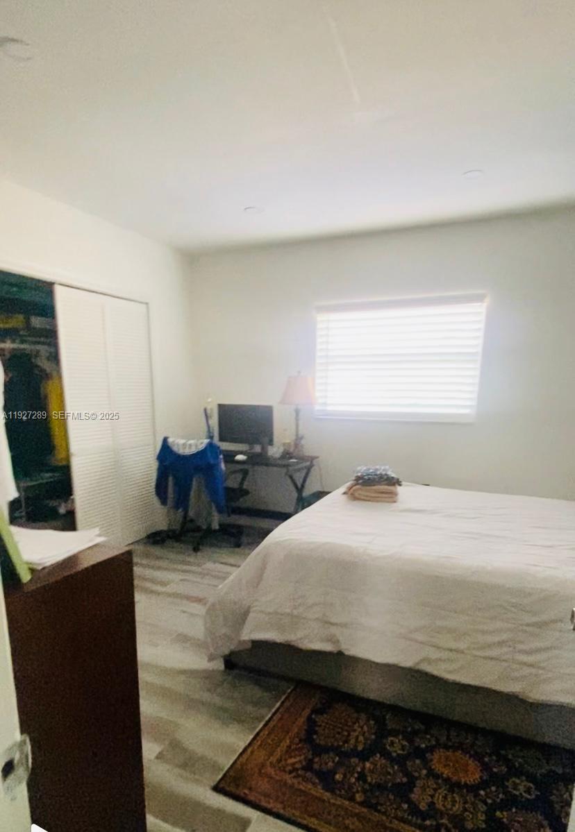 COUNTRY CLUB VILLAGE SEC - Residential Lease