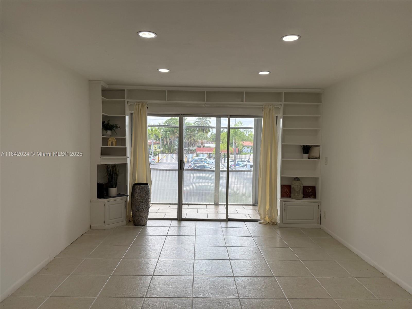 3000 NE 16th Ave 209
