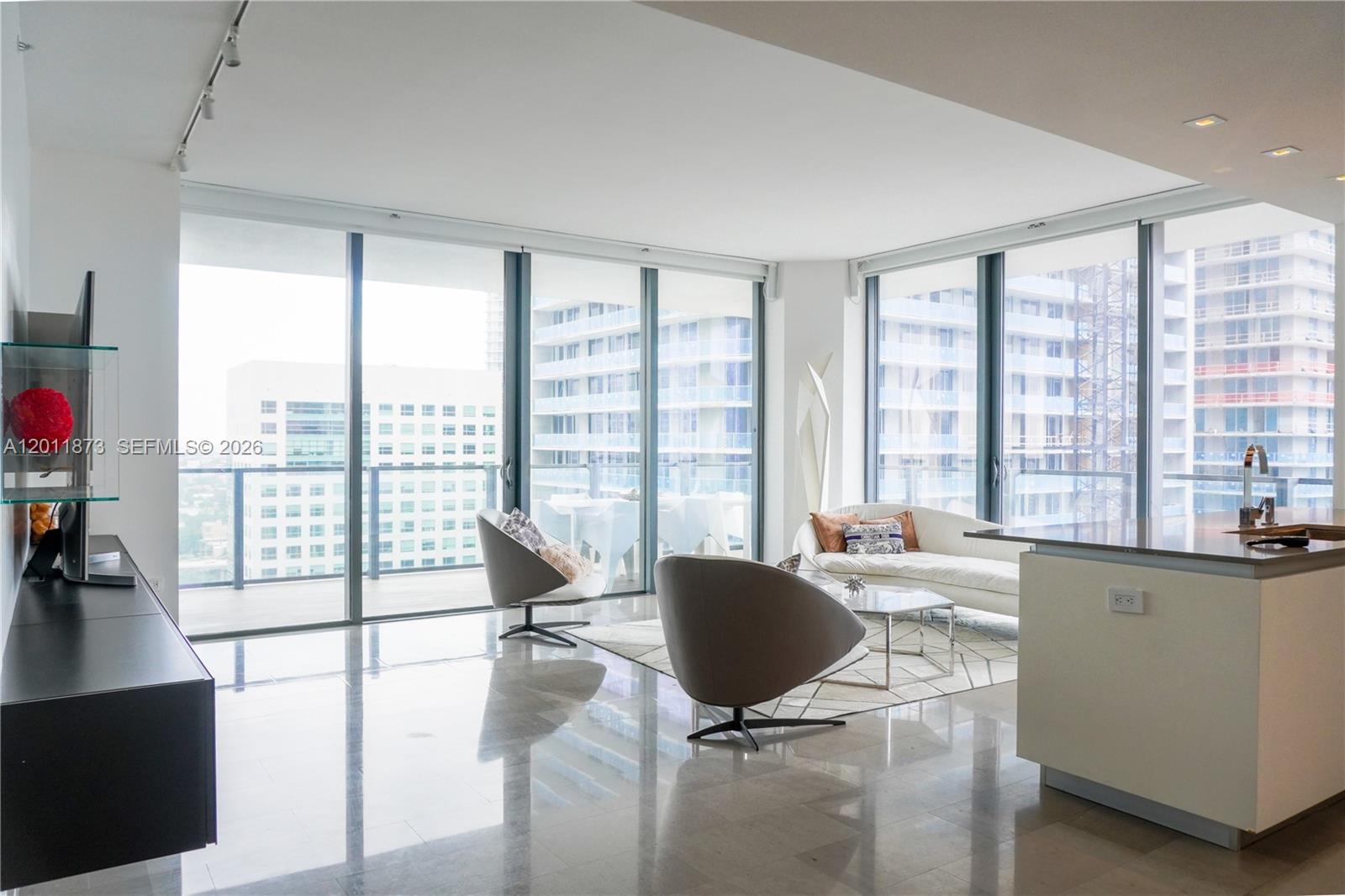 RISE CONDO - Residential