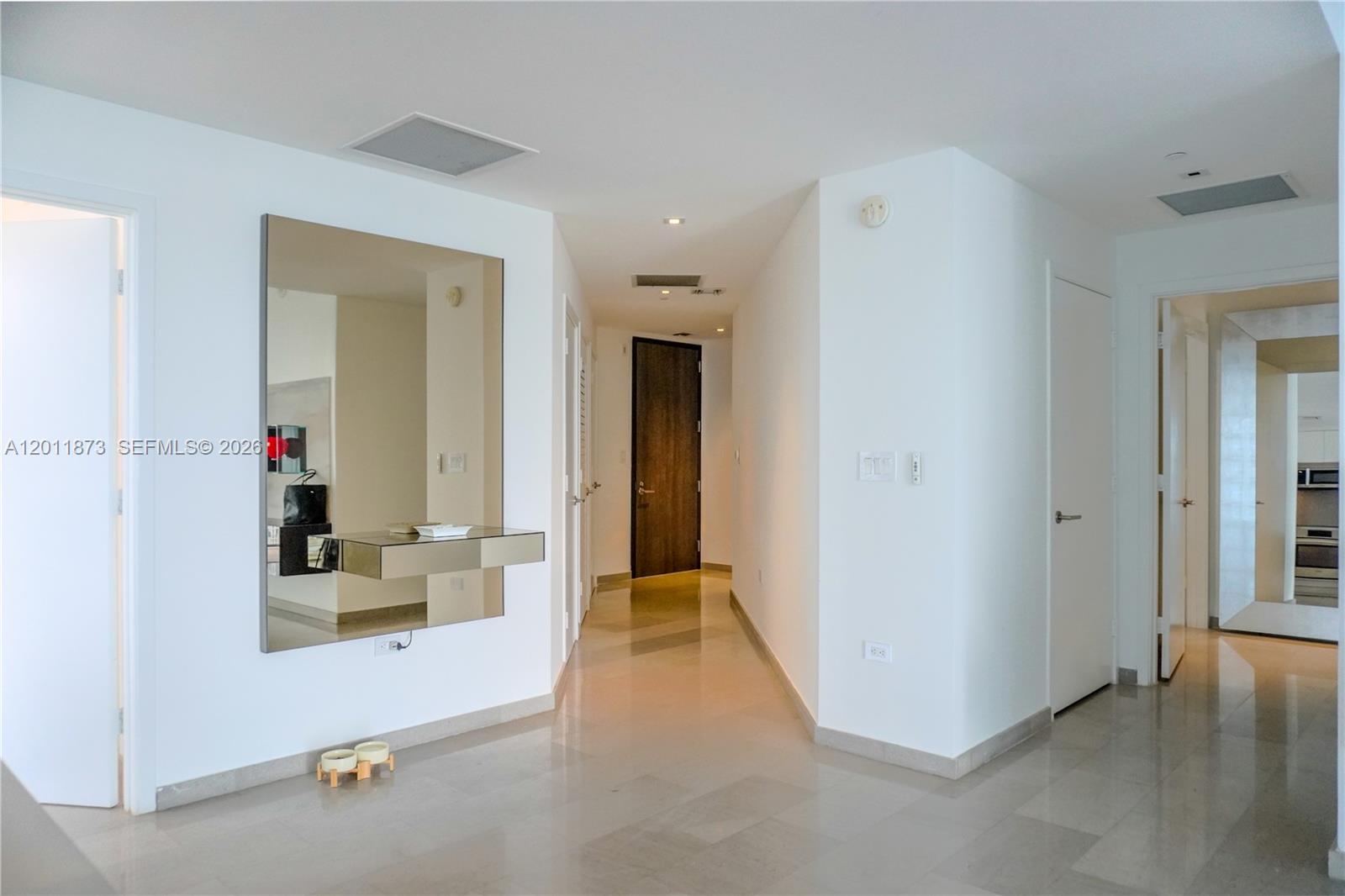 RISE CONDO - Residential