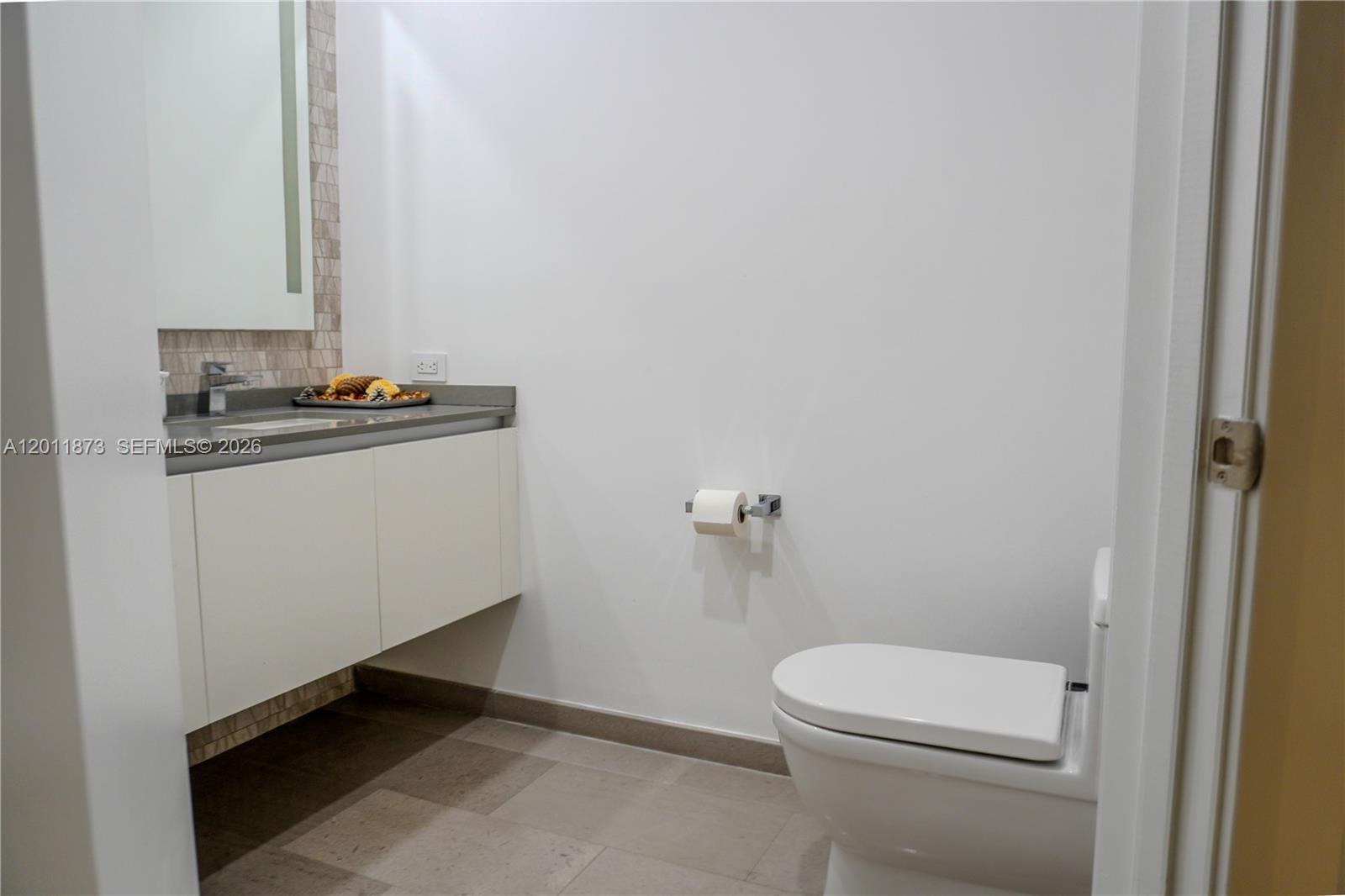 RISE CONDO - Residential