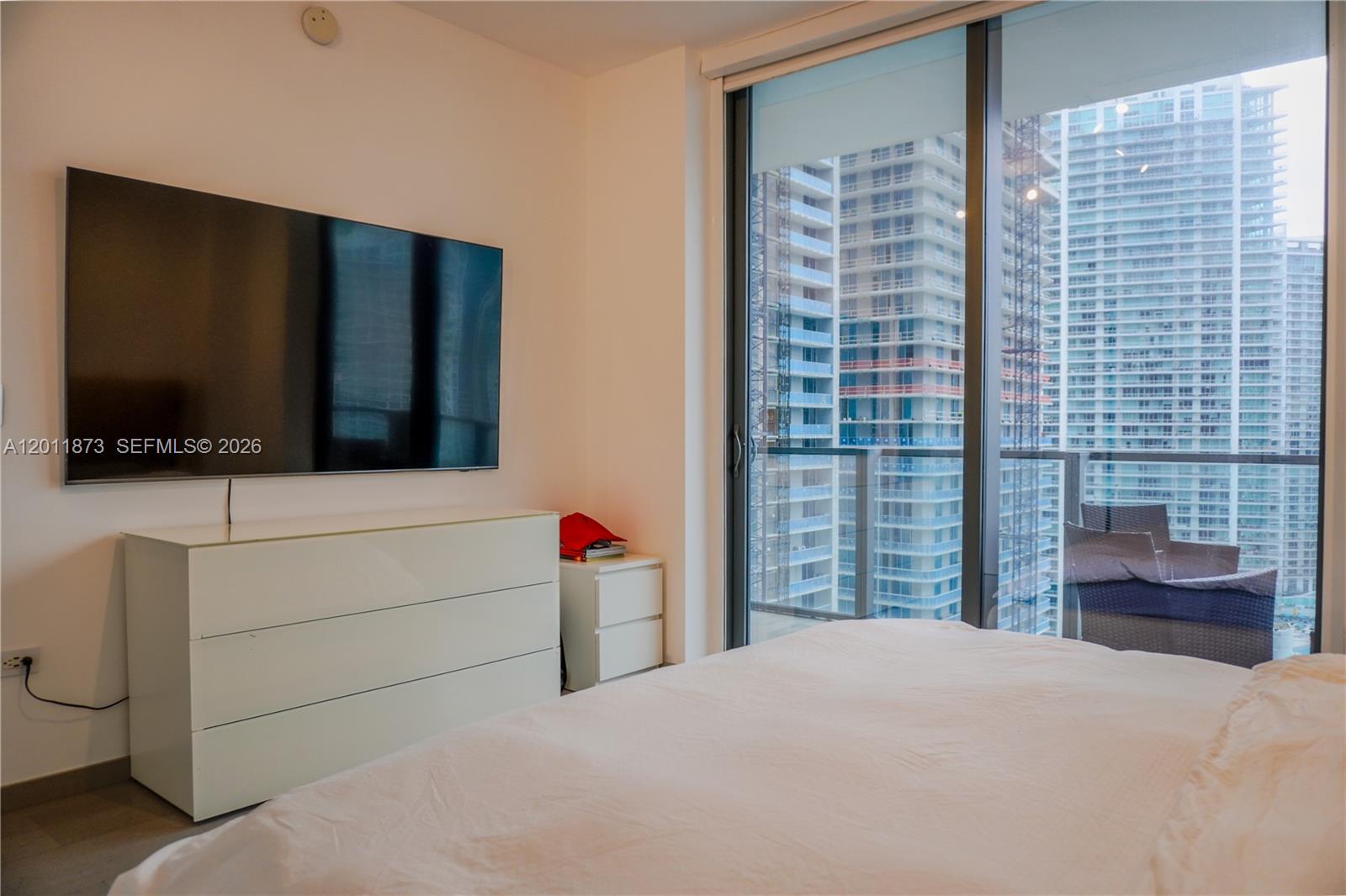 RISE CONDO - Residential