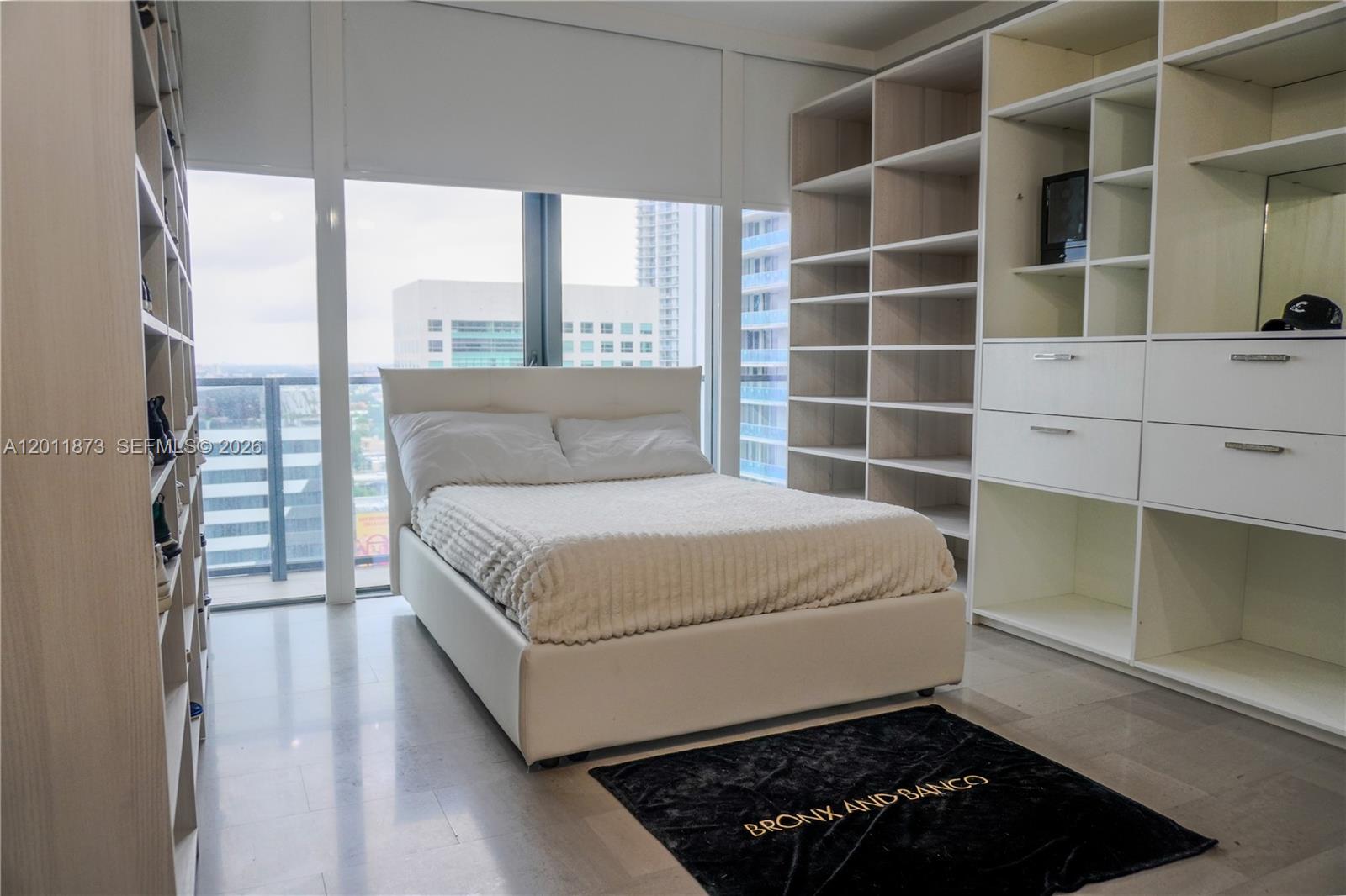 RISE CONDO - Residential
