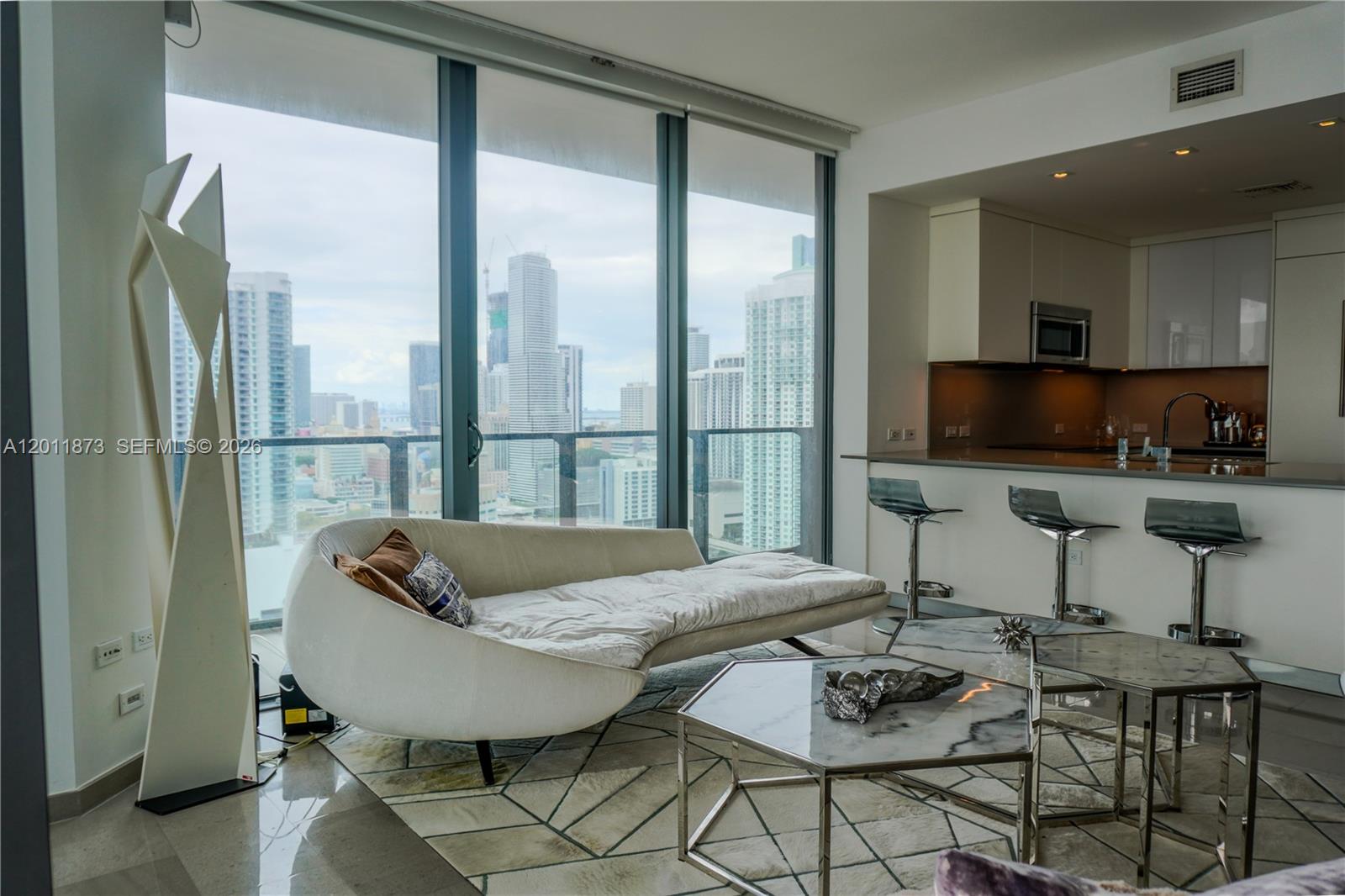 RISE CONDO - Residential