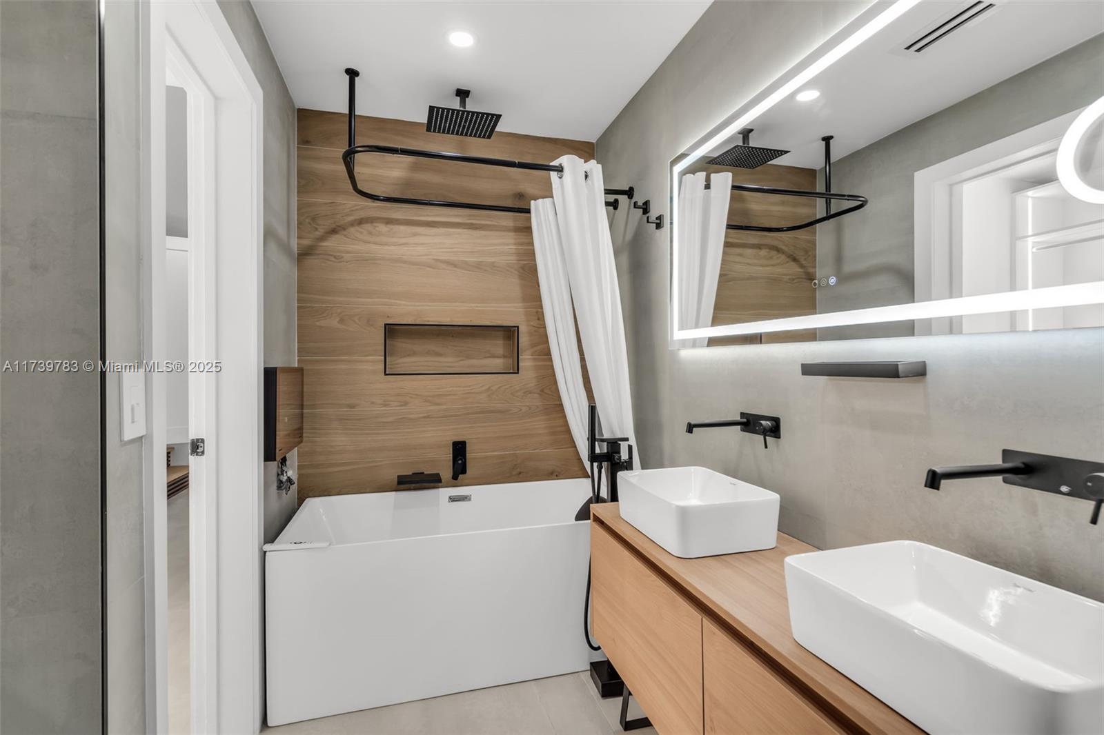 BAY VISTA PARK AMD PL - Residential